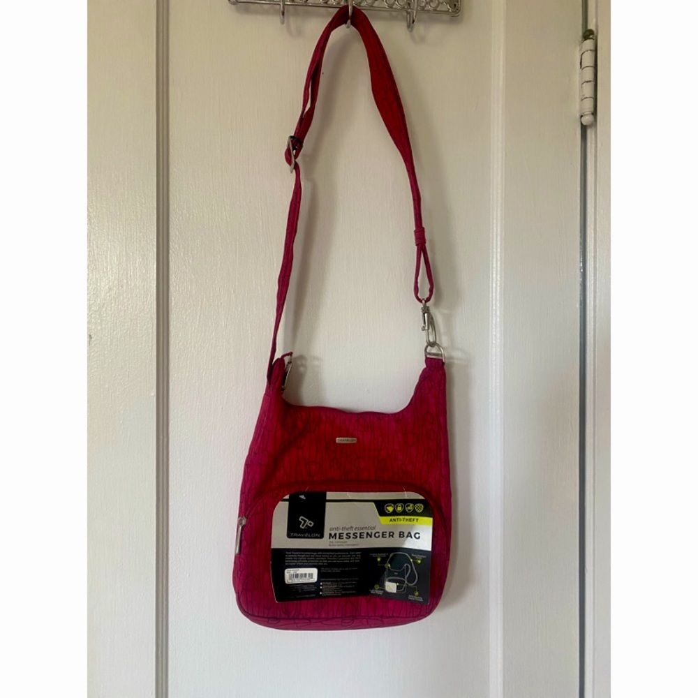NWT Travelon Anti-Theft Travel Bag